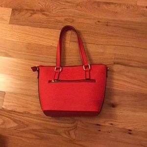 Reddish Orange purse- NEW missing tag